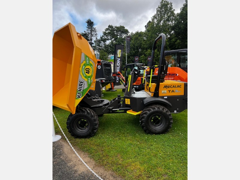 3 Tonne Swivel Skip